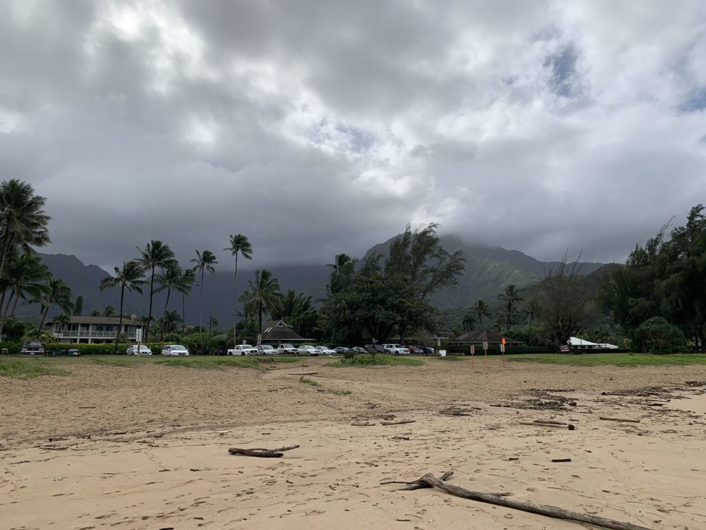 Hanalei_Bay_Parking_Lot
