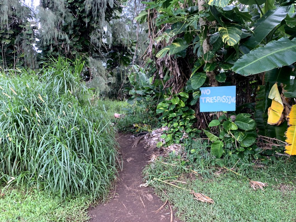 Kaihalulu Red Sand Beach Path Entrance