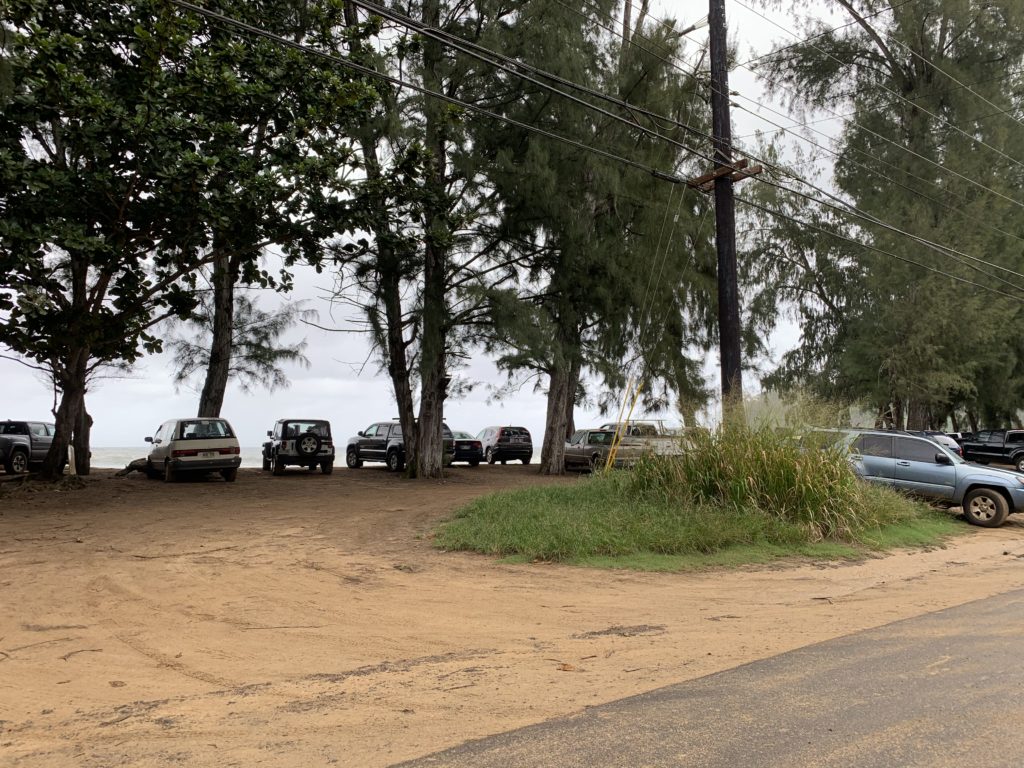 Kalihiwai_Beach_Parking