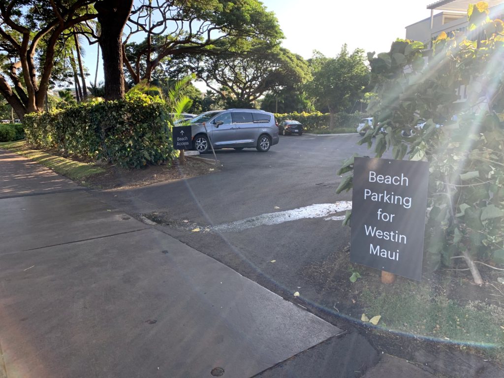 Ka’anapali Beach Access Parking at Hotels