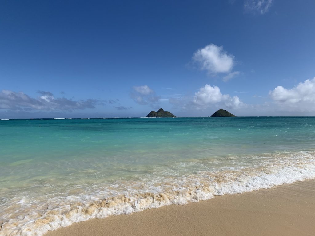 Lanikai_Beach_Ocean_and_Moku_Islands